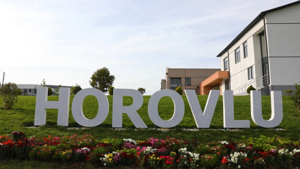 Horovlu kəndində 22 ailəyə evlərinin açarları təqdim olunub